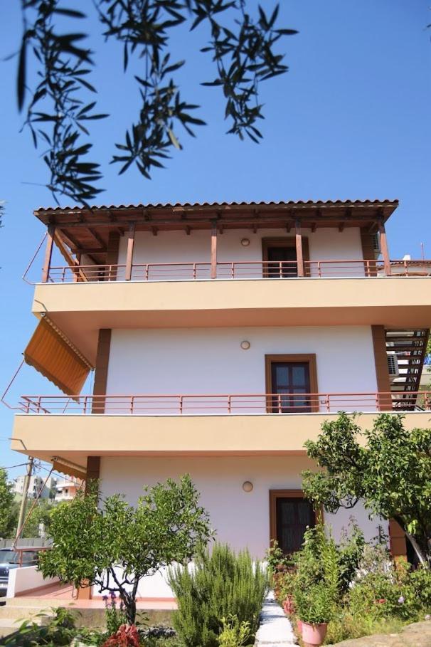 Апартаменти Toskaj